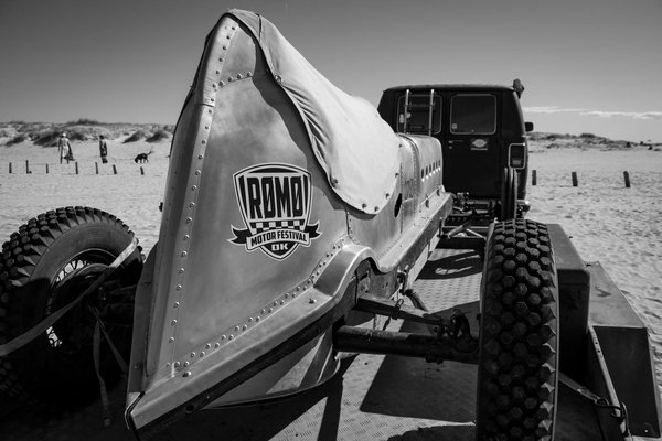 Wie wÃ¤hlt man den richtigen Motorradreifen fÃ¼r verschiedene Wetterbedingungen?