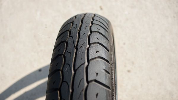 Top Empfehlungen für Motorradreifen 110 80 R18 zum Komfort